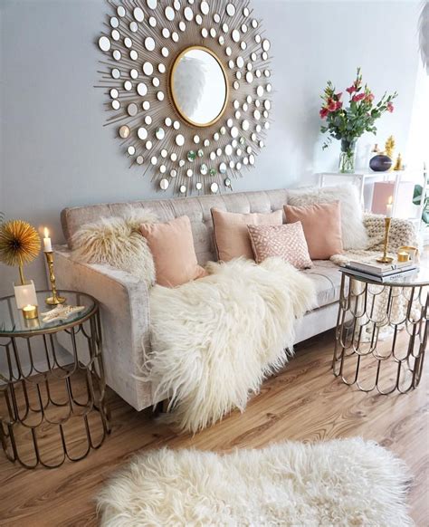 Bohemian Glam Is Alway A Favorite Living Room Decor 2018 Glam Living