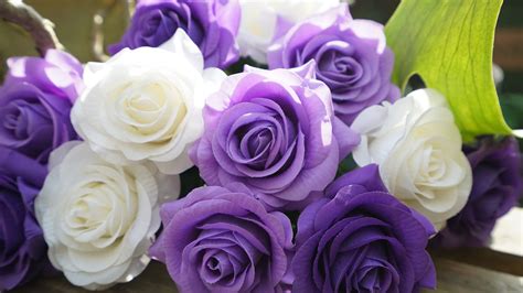 Real Touch 12 Stems Light Purple White Mix Color Silk Artificial Ros