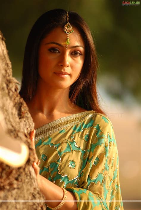 South Indian Cinema Actress Simran Hot Tamil Actress