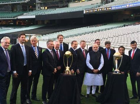 pm narendra modi unveiled world cup trophy at mcg