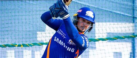 Quinton de kock picks up the slower delivery in the slot from mustafizur and he lofts the ball through extra cover for another four. Quinton de Kock joins training in Abu Dhabi - Mumbai Indians