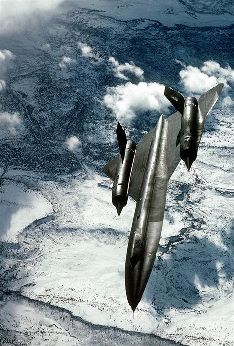 Sr 71 Blackbird Reconnaissance Aircraft Photograph By Us Air Force