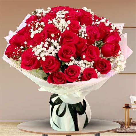 Send Buy Red Rose Day Flowers Online Arabian Flora Online By Florista