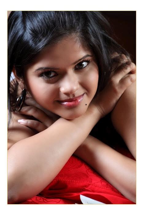 Runniya Sexy South Indian Model And Actress Runniya Latest Cinema
