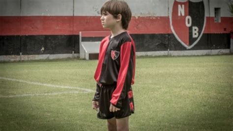 See more of que messi juegue en newell's on facebook. 'Messi' - Official Trailer