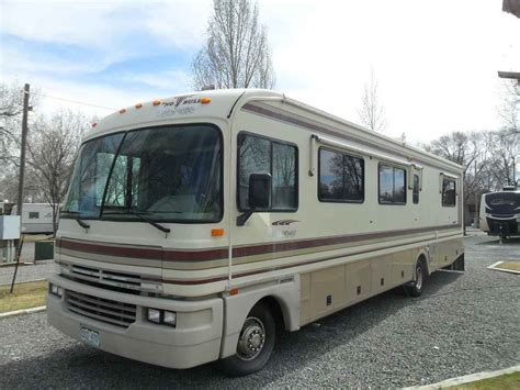 1995 Used Fleetwood Bounder 34j Class A In Colorado Co