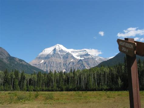 Top 2 Photo Spots At Mount Robson In 2022