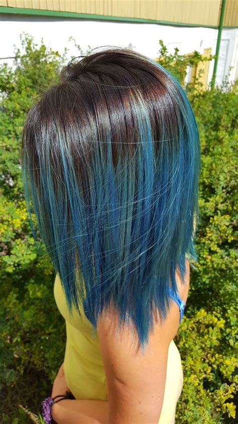 The contrast between lighter skin and darker hair makes a shorter cut stand out more than it does on light hair and skin. Blue ombre hair #ombre #bluehair #turquoisehair #hair # ...