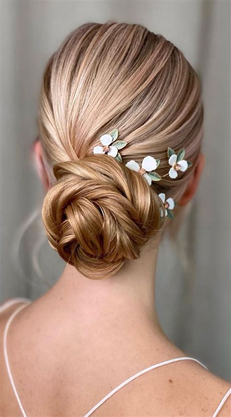 Cute Updo Hairstyles That Are Trendy For Pretty Twists Updo