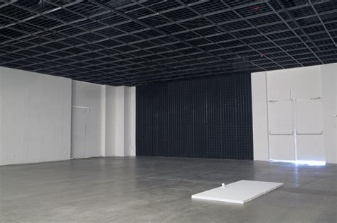 Ceilingconnex is 100% rigid pvc so you will never need to worry about rust or mold. 10D3 / black or white or black and white / Infrastructure ...