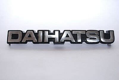 Daihatsu Taft Rocky Fourtrak F Front Grill Emblem Badge New Ebay