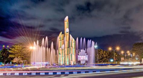 Tugu Digulis Monumen Bersejarah Kebanggaan Kota Pontianak Borneo Id