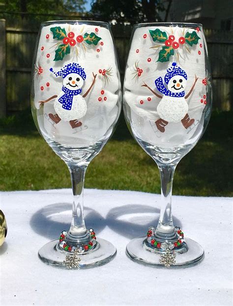 Christmas Wine Glasses With Hand Painted Snowmen Set Of 2 Etsy Christmas Wine Glasses