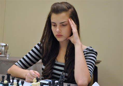 This Girl Might Be The Sexiest Chess Player In The World 9 Pics Picture 8