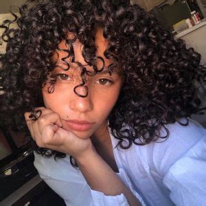 Curly Hairstyles For Mixed Girls To Try With Confidence