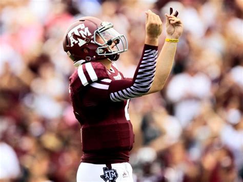 Johnny Manziel Makes Hand Gestures Before And After His First Td Of The