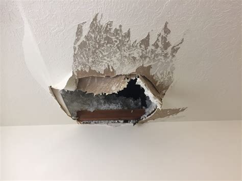 Water dripping from your ceiling or visible signs of water damage on the drywall or plaster above your head is nothing to take lightly. Ceiling Water Damage - Wall Fixers