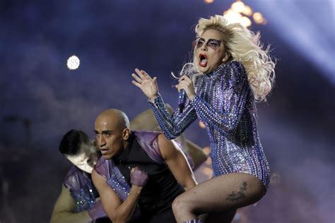 Lady Gagas Super Bowl Halftime Show More Mediocre Than Monster Review
