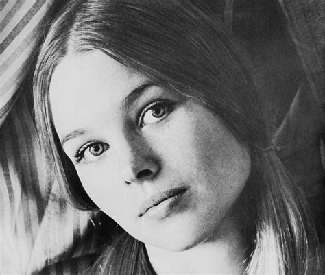 Meet Michelle Phillips Of The Mamas And The Papas —the Queen Of Folk Rock