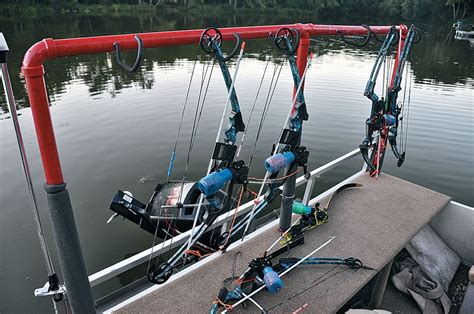 Bowfishing The Dells With Redbeard Pontoon And Deck Boat Magazine