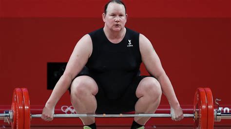 2020 tokyo olympics laurel hubbard transgender weightlifter makes history at games despite