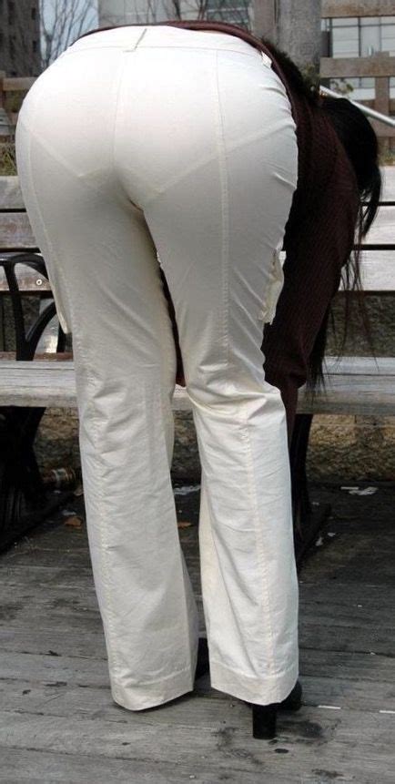 Elegant And Chic White Slacks With Subtle Panty Line