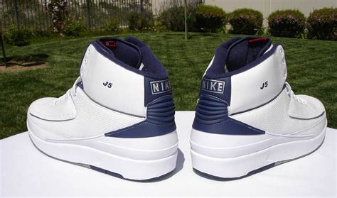 Juwan howard profile page, biographical information, injury history and news. Air Jordan Retro 2 - Juwan Howard Mavericks Player Exclusive | Sole Collector