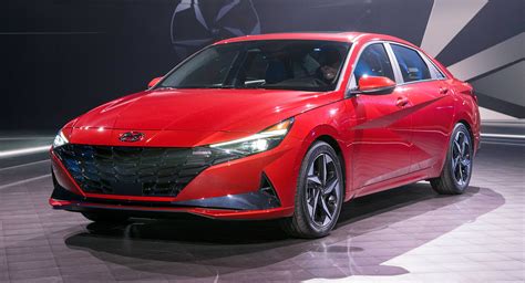 Hyundai is becoming increasingly known for daring designs, and the company's compact sedan, the 2021 elantra, is the latest to receive a bold new look. 2021 Hyundai Elantra Debuts With Four-Door Coupe Body, New ...