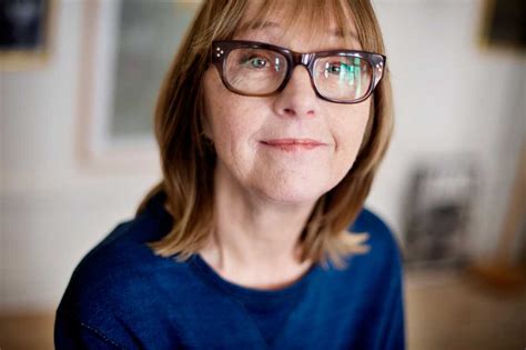 She was born close to östersund in jämtland, sweden and grew up at her grandparents. Författaren Bodil Malmsten är död | Aftonbladet