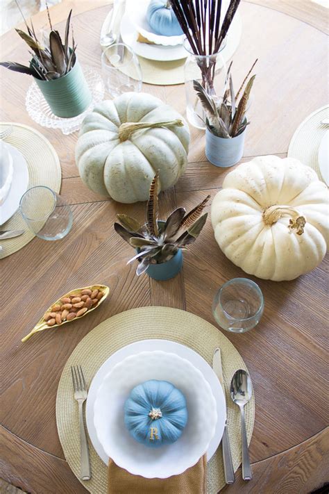 With thanksgiving just around the corner, we all want to decorate our homes to prepare for the occasion. Thanksgiving Table Ideas with Martha Stewart Paints ...