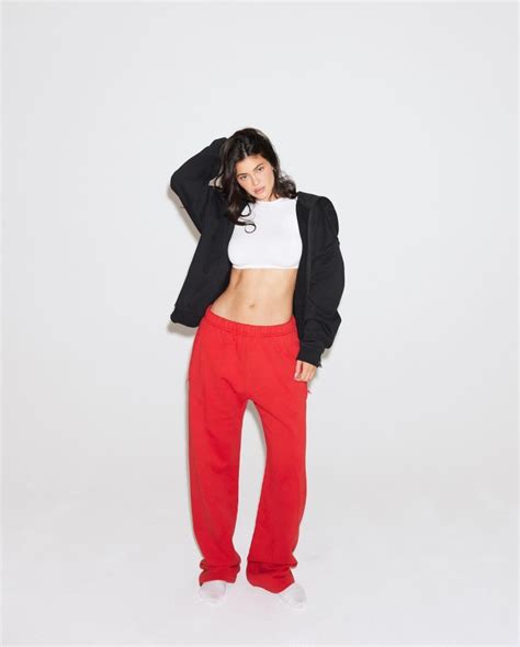Kylie Jenners Massive Sweats Nearly Fall Right Off Her Thinning Frame