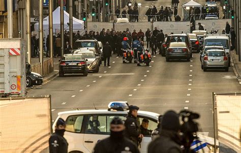 La Policía Belga Busca A Un Segundo Sospechoso Del Ataque En El Metro