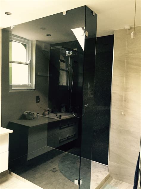 Glass Shower Screens And Doors Nottingham Lee Glass And Glazing