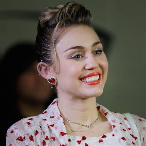 Miley Cyruss Texas Church Shooting Instagrams Cause Controversy Teen