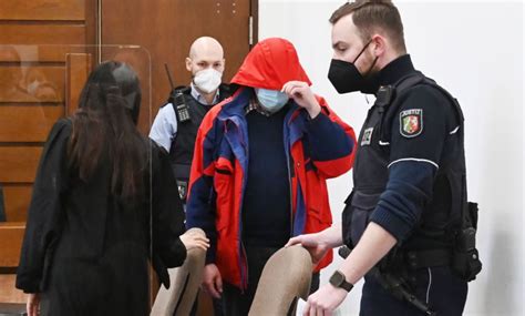 ألمانيا السجن 12 عاماً لقس كاثوليكي بتهمة الاعتداء الجنسي على أطفال