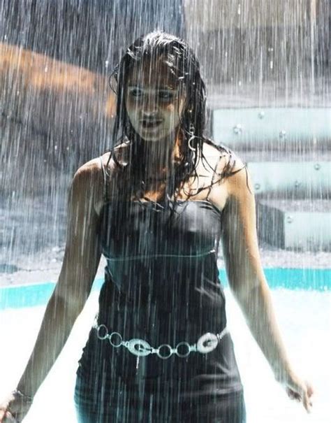Anushka Raining Wet Dress Transparent Unseen Actress Models Tv Anchors WWE Divas Hot