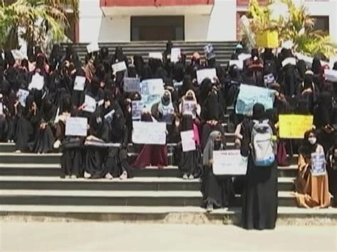 Karnataka Hijab Row News Today Latest News Photos Videos On