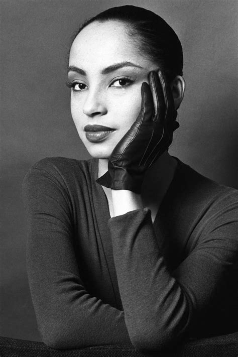 Golden Arches 10 Iconic Celebrity Eyebrows Sade Adu Sade Celebrity