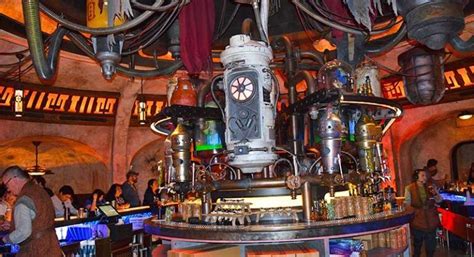 How To Make Reservation At Ogas Cantina At Disneyland Resort