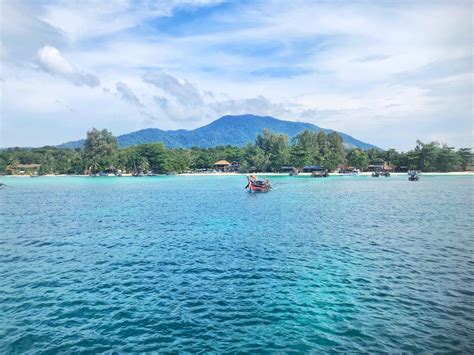 This ferry can get booked up. Langkawi to Koh Lipe Ferry Guide: Cost & Timetable ...