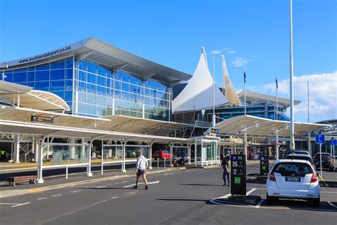 Auckland Airport Akl Passenger Info And Getting To City