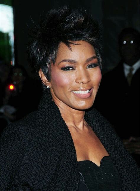 Angela Bassett Is A Twin Mama Like Me Absolutely Her African American Actress Angela