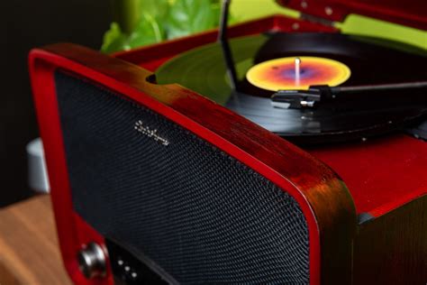 Why Own A Record Player Advantages Of Vinyl