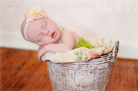 Every diy newborn photography props ideas should revolve around a theme to get the message. Garage Sales R Us: DIY Newborn Photography Props