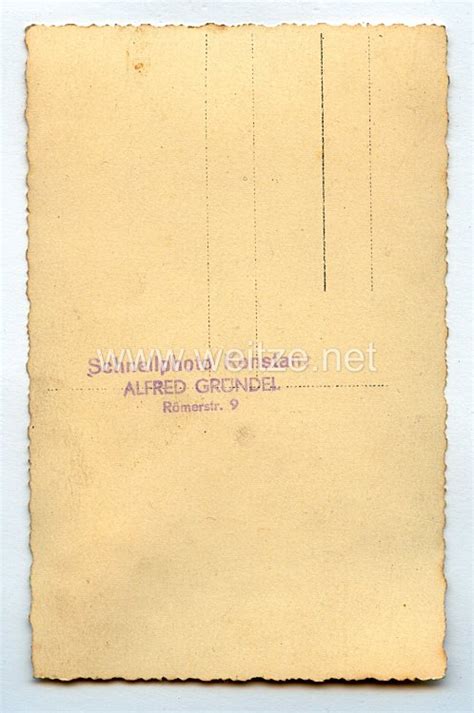 He has a muscular build and is tall for an average person. Wehrmacht Portraitfoto, Soldat mit Einheitsfeldmütze - German Military Forces 1933-45 - Photo ...