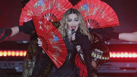 Madonna Exposes 17 Year Old Fans Breast During Concert Teen Calls It