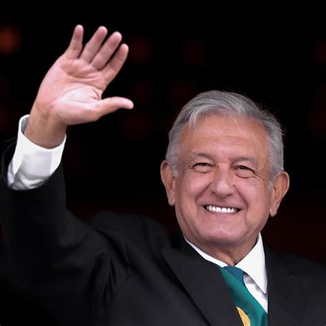 Presidente Mexicano Encabezará Una Marcha Para Defender Su Gestión