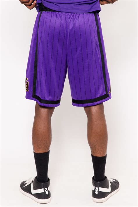 Los pantalones cortos swingman de los ángeles lakers city edition se inspiran directamente en la ropa que llevan los jugadores en la cancha. LOS ANGELES LAKERS OFFICIAL 18-19' NIKE CITY EDITION ...