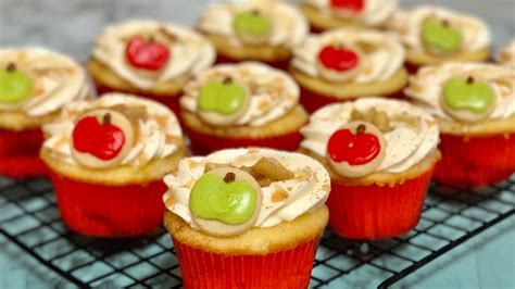 Easy Apple Pie Cupcakes Youtube