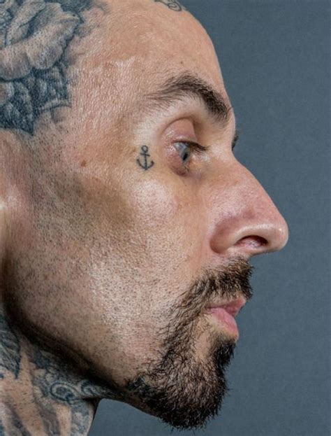 Travis Barker Travis Barker Blink 182 Ink Face Tattoo Celebrity Celebs Celebritycloseup
